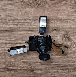 Macchina fotografica Zenit TTL più accessori