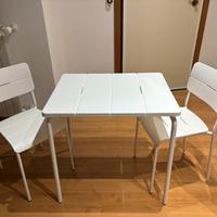 Tavolo ikea da esterno con 2 sedie