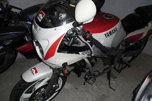 Ricambi usati yamaha fzr 600 - 1989