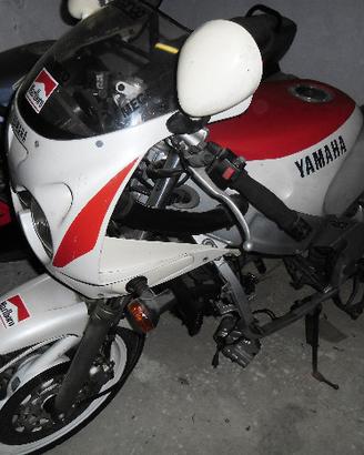 Ricambi usati yamaha fzr 600 - 1989