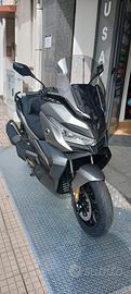 Voge sr4 max