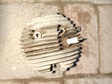 testa motore anni 50 vespa 125 piaggio faro basso 
