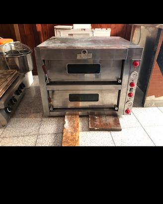 Forno professionale per pizzeria
