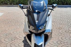 Yamaha Tmax 530