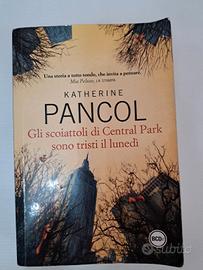 Gli scoiattoli di Central Park sono tristi il lune