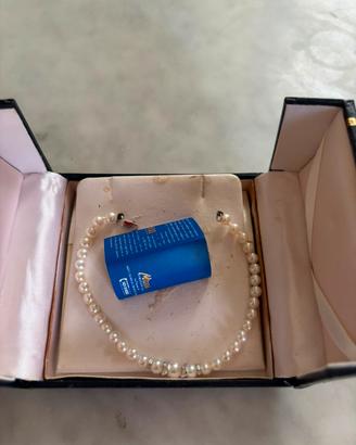 Bracciale Miluna in perle bianche