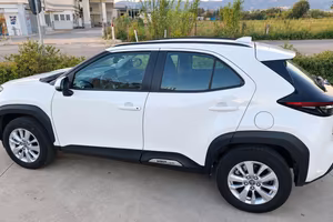 Toyota Yaris cross 1.5 hybrid e-ctv Active