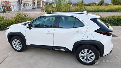Toyota Yaris cross 1.5 hybrid e-ctv Active