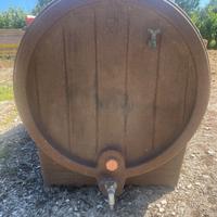Botte per vino in plastica finto legno 250lt