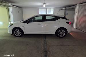 Opel Astra quinta serie cambio automatico 