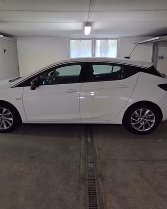 Opel Astra quinta serie cambio automatico 