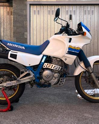 Honda Dominator 650