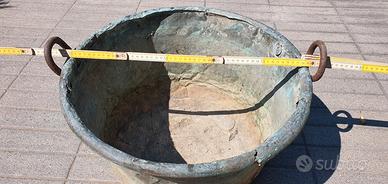 Caldiere in rame - vecchio pentolone in rame