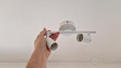 Plafoniera in metallo bianco a 2 faretti 
