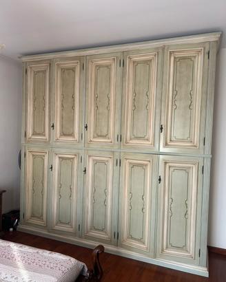 Armadio vero legno color verde tenue