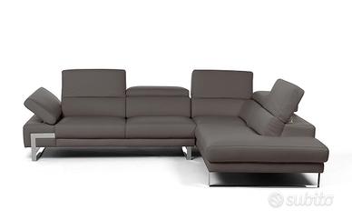 Divano Angolare  in Vera Pelle in Svendita