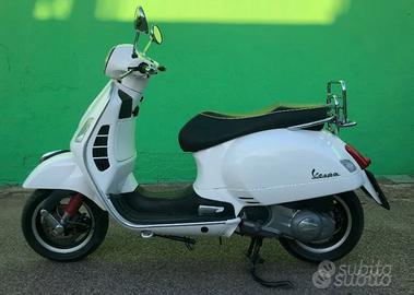 VESPA 300 GTS ie Caschi Moto Pinza Brembo