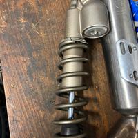 Mono ammortizzatore Kyb