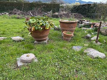 Conche terracotta e vasche in pietra