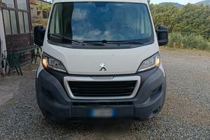 Furgone Peugeot boxer maxi tetto alto L4h3