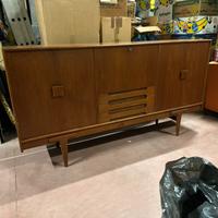 Credenza