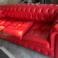 Divano chesterfield