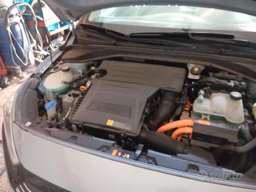  Hyundai ioniq ibrida
