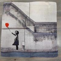 Foulard quadrato la bambina con il palloncino di B