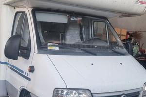 CAMPER MANSARDATO