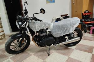 Triumph Speed twin 900