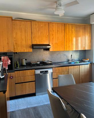 Cucina in legno massello