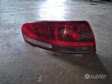 Stop Posteriore Sinistro Per Chrysler Stratus Cabr