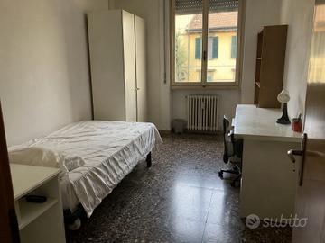 Stanza singola-Firenze Le Cure-arredata