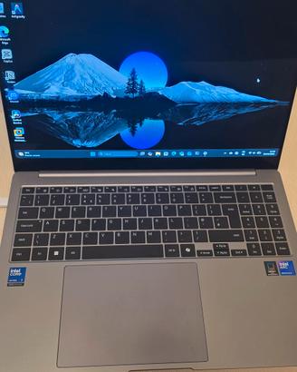 samsung galaxy book 5 pro 16 pollici touch screen