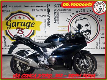 HONDA VFR 800 F - 2015