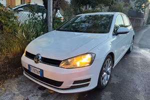 Volkswagen Golf 1.6 TDI 110 CV 5p. Highline BlueMo