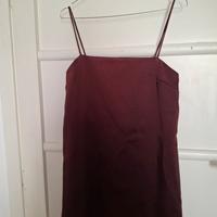 Tubino corto Borgogna con spalline sottili. Tg. S