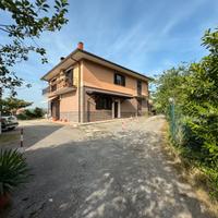 Con ingresso indipendente e spazio esterno