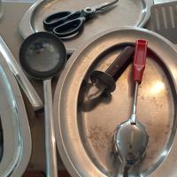 set 51 utensili cucina, vassoi, coltelli, forbici 