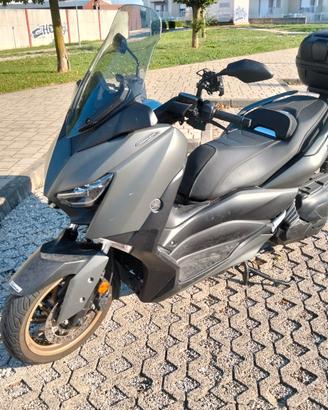 YAMAHA xmax 400