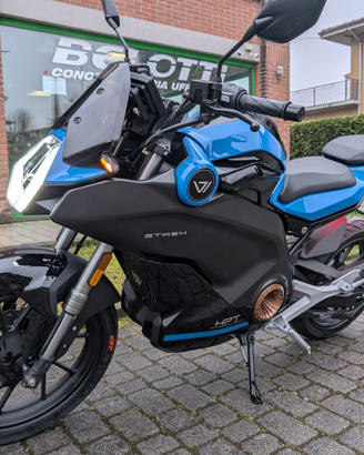 Moto elettrica per città e autostrada