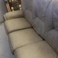 divano letto in pelle stile inglese