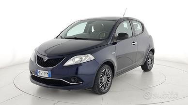 Lancia Ypsilon 1.3 Multijet 95 CV S&S Opening...