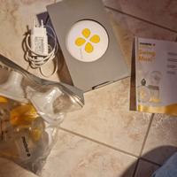 Tiralatte portatile  doppio Medela swing maxi