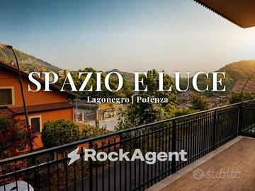 Appartamento di 153 m² con 5 locali e box auto a L