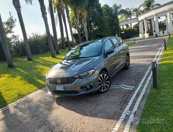 Fiat Tipo LOUNGE 1.6 M-jet 120cv *FULL OPTIONAL*