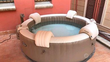 piscina idromassaggio 6 posti