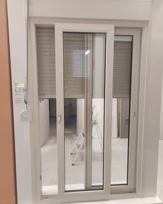 Porta finestra scorrevole parallelo in PVC