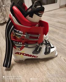 Scarponi Sci Atomic gara biancorossi