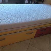 Vendibile singolarmente Lettini con materasso
